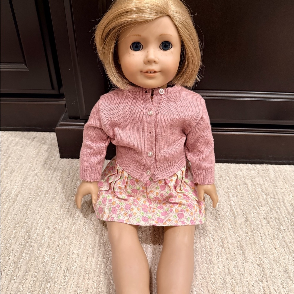 American Girl KIT KITTREDGE full size doll with skirt and cardigan